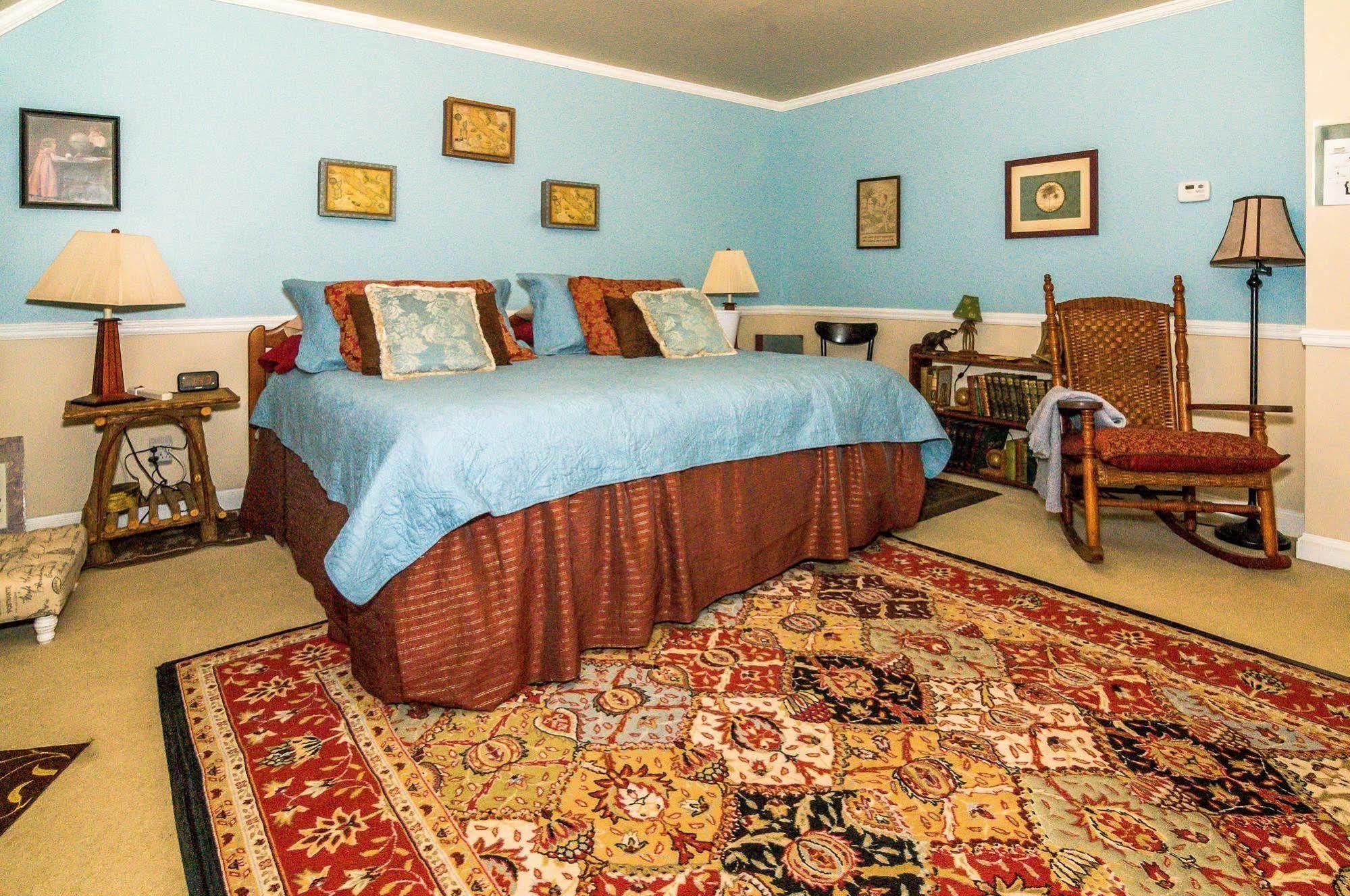 Bed and Breakfast Holly House Of Hamilton Esterno foto