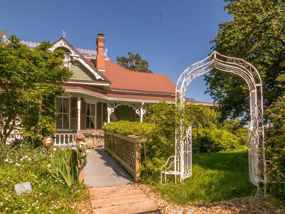 Bed and Breakfast Holly House Of Hamilton Esterno foto